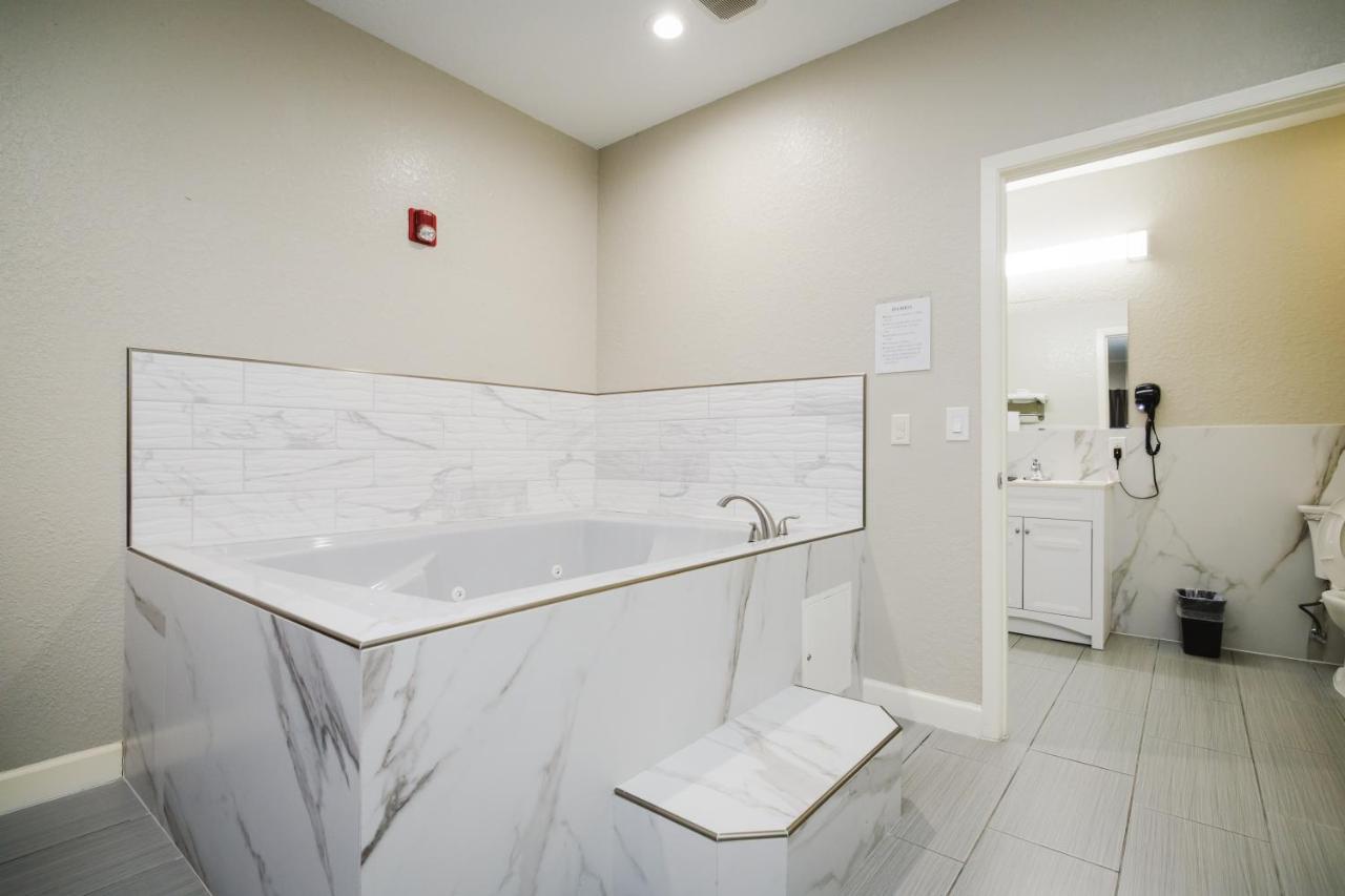 Winchester Inn And Suites Humble/Iah/North Houston Buitenkant foto