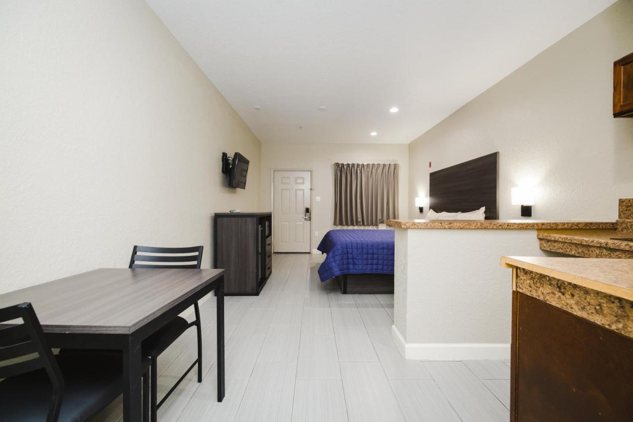 Winchester Inn And Suites Humble/Iah/North Houston Buitenkant foto